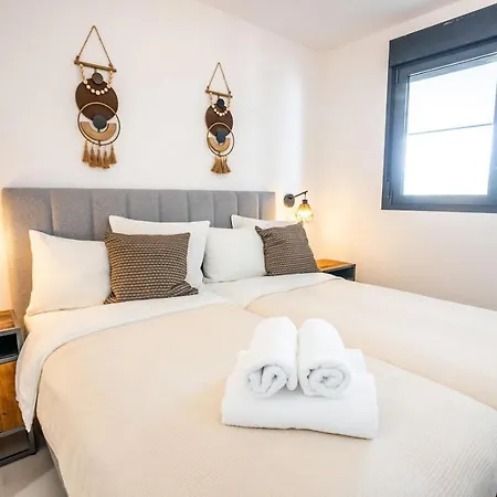 Oasis Del Sol 325 - Terrace, Pool & 7min Apartment Estepona