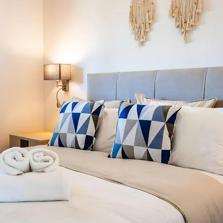 Apartment Oasis Del Sol 325 - Terrace, Pool & 7min Estepona